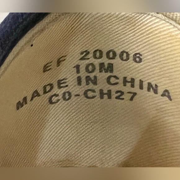 Grasshoppers size 10 blue nautical theme
Walking shoes - Picture 6 of 6